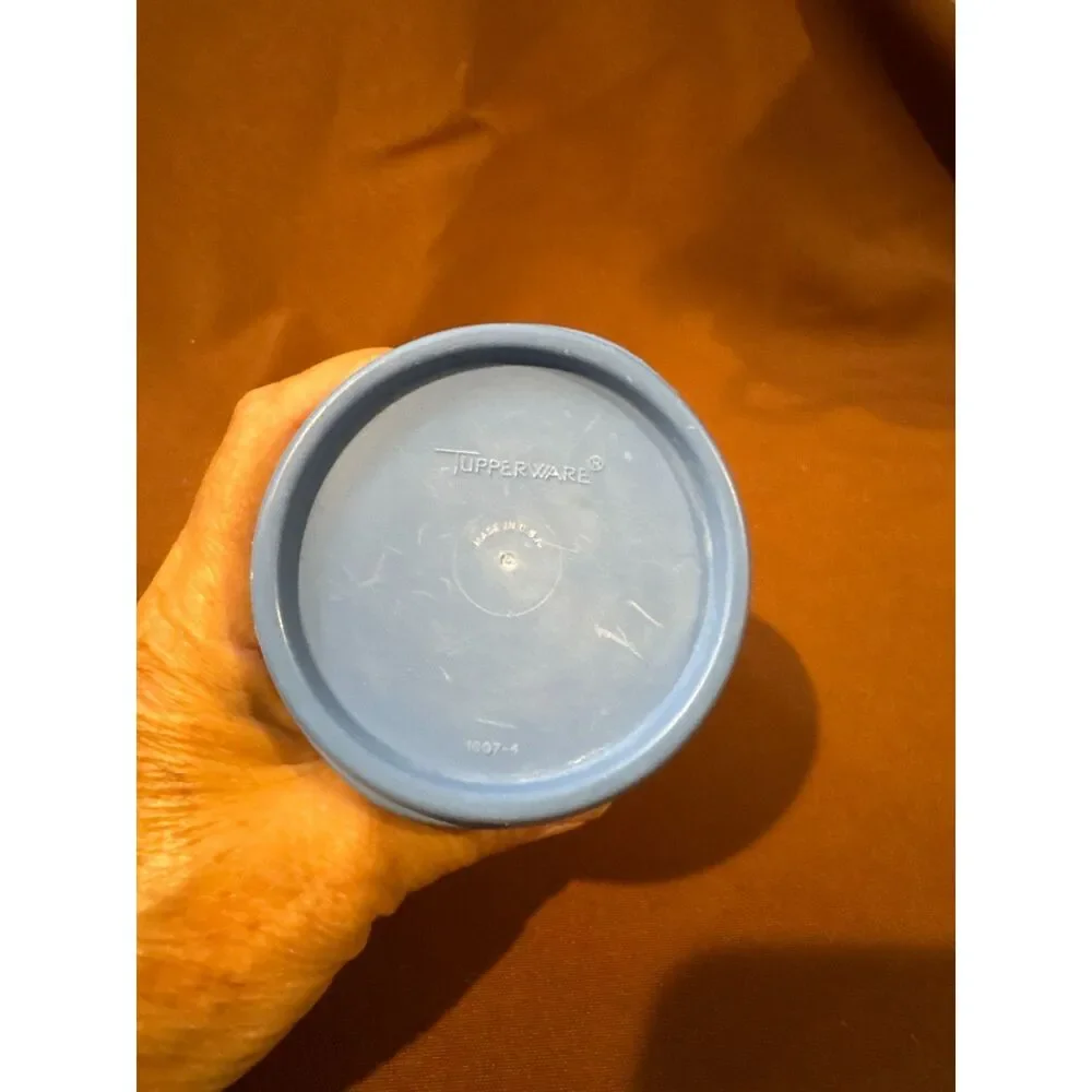 Tupperware set storage